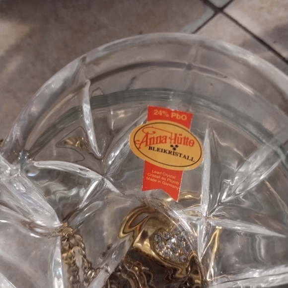 Gift idea? Heart collection crystal vase, dishes and more - Picture 3 of 10